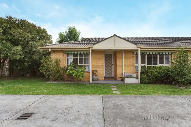 1/4 Woornack Road, Carnegie VIC 3163
