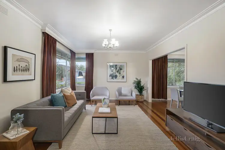 1 Kenjulie Drive, Bentleigh East VIC 3165