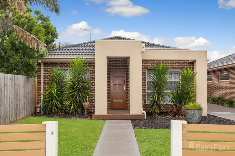 2/11 Raglan Street, Wallan VIC 3756