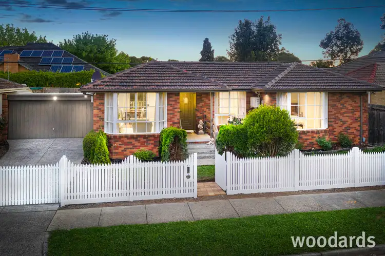 52 Shawlands Avenue, Blackburn South VIC 3130