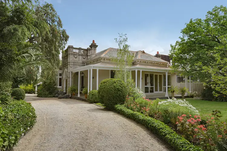 13 Mercer Road, Armadale VIC 3143