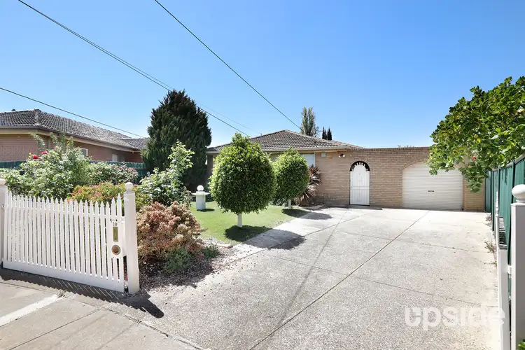 Fourth view of Homely house listing, 10 Ardwell Court, St Albans VIC 3021