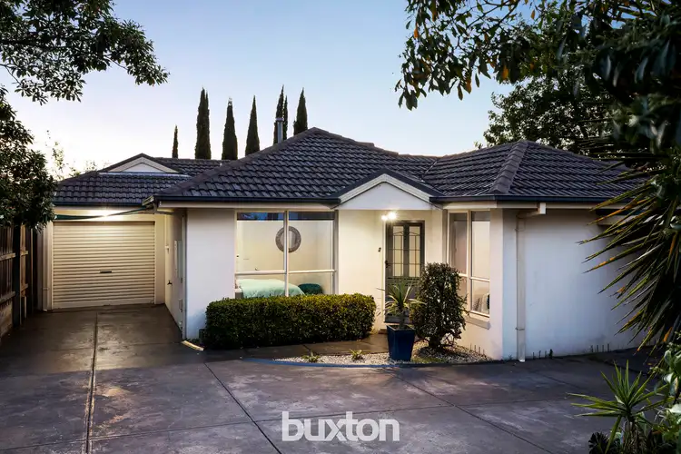 2/13 Binalong Avenue, Chadstone VIC 3148