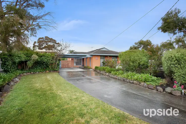 Second view of Homely house listing, 2 Oakhurst Court, Frankston VIC 3199