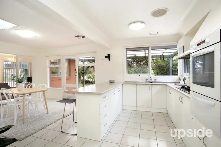 Fifth view of Homely house listing, 2 Oakhurst Court, Frankston VIC 3199