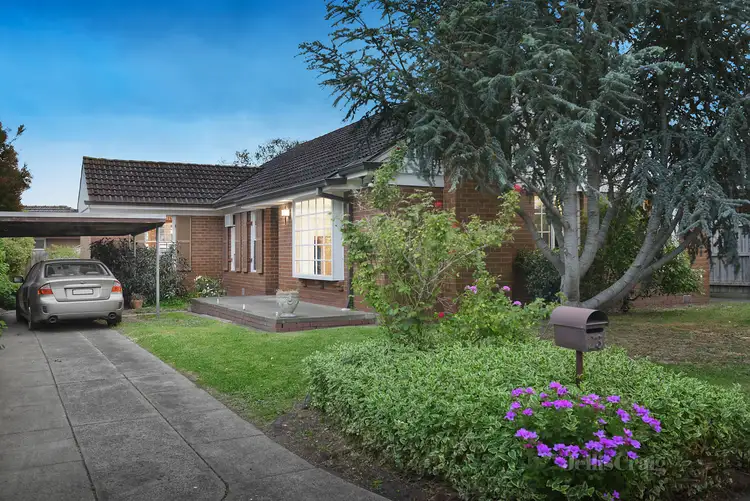 23 Pasadena Crescent, Bentleigh East VIC 3165
