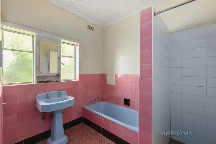 Fifth view of Homely house listing, 7 Osborne Avenue, Bentleigh VIC 3204