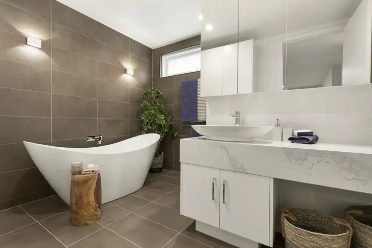 Fifth view of Homely house listing, 5 Robinson Grove, Bulleen VIC 3105