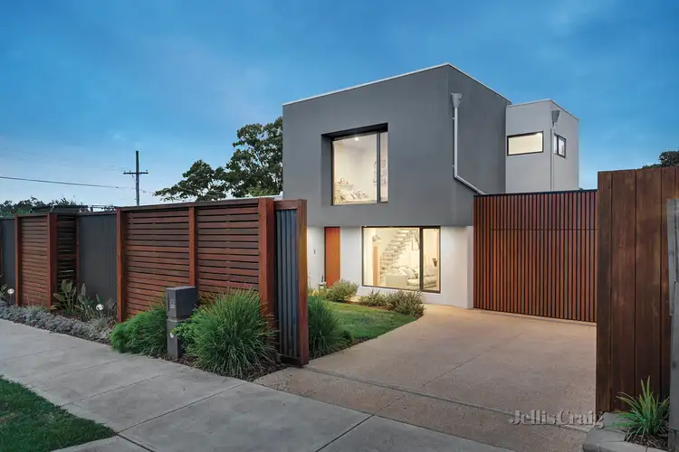 33 Airlie Road, Montmorency VIC 3094
