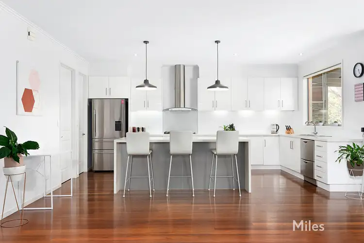Fifth view of Homely house listing, 7 Delatite Court, Yallambie VIC 3085