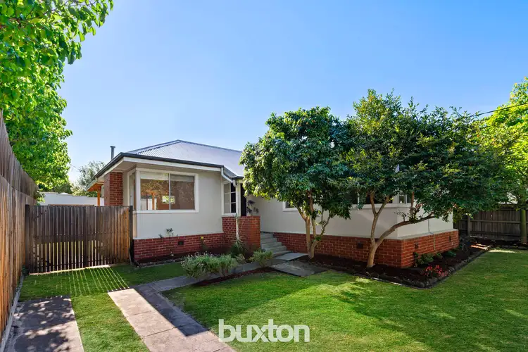 12 Samarinda Avenue, Ashburton VIC 3147