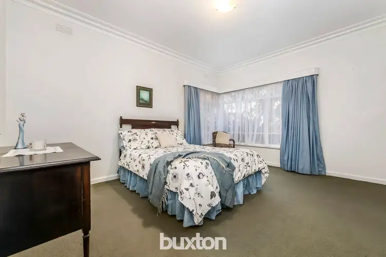 Fifth view of Homely house listing, 8 Edward Street, Chadstone VIC 3148