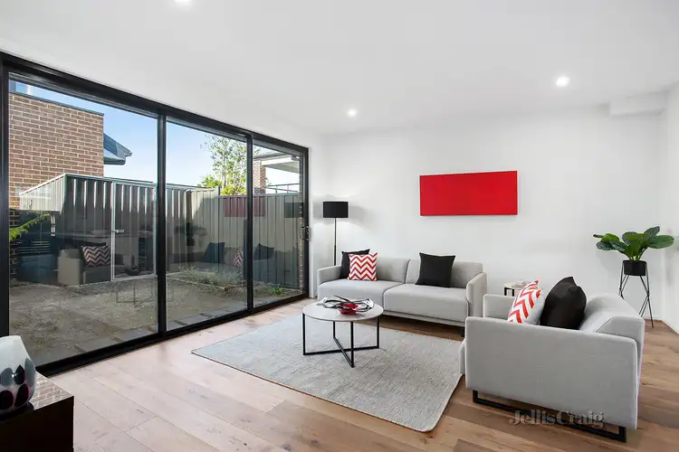 Fifth view of Homely townhouse listing, 4/246 Waiora Road, Macleod VIC 3085