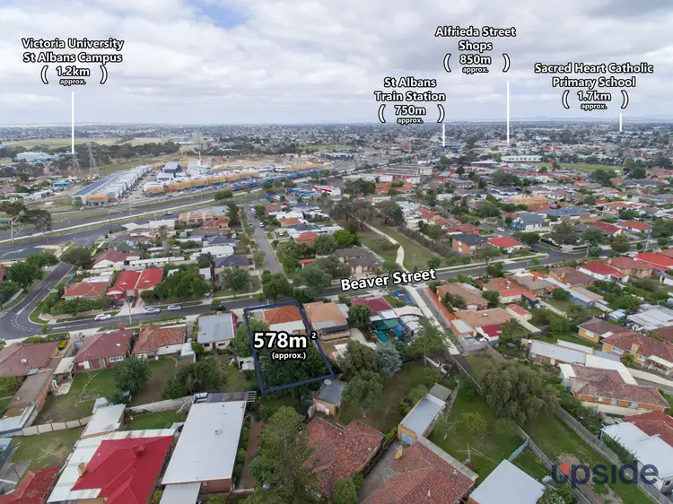 12 Beaver Street, St Albans VIC 3021