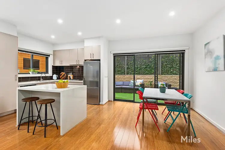 Fourth view of Homely apartment listing, 2/5 Vine Street, Heidelberg VIC 3084