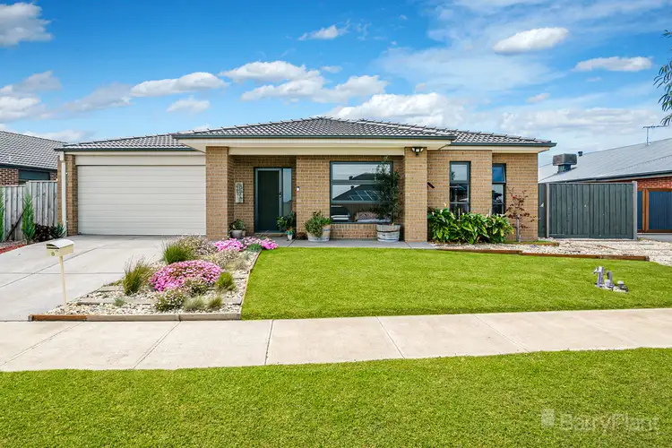 8 Mount Eliza Avenue, Wallan VIC 3756