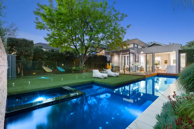 3 Spray Street, Elwood VIC 3184