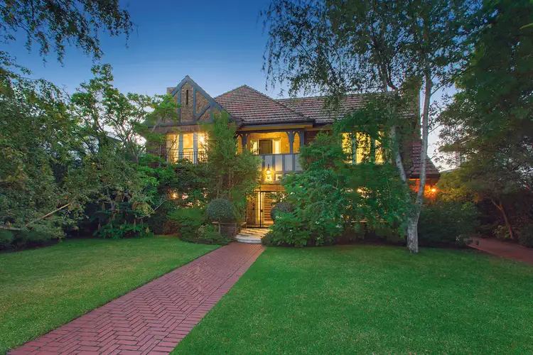 42 Hampden Road, Armadale VIC 3143