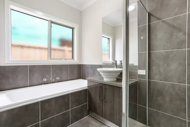 Fifth view of Homely house listing, 10 Viewhill Court, Doreen VIC 3754