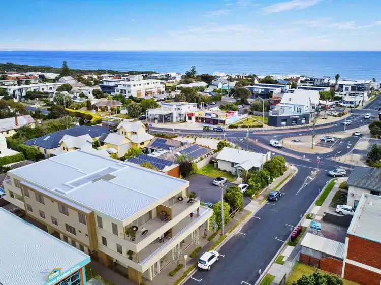 8/21 Hodgson  Street, Ocean Grove VIC 3226