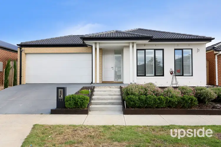 122 Grassbird Drive, Point Cook VIC 3030