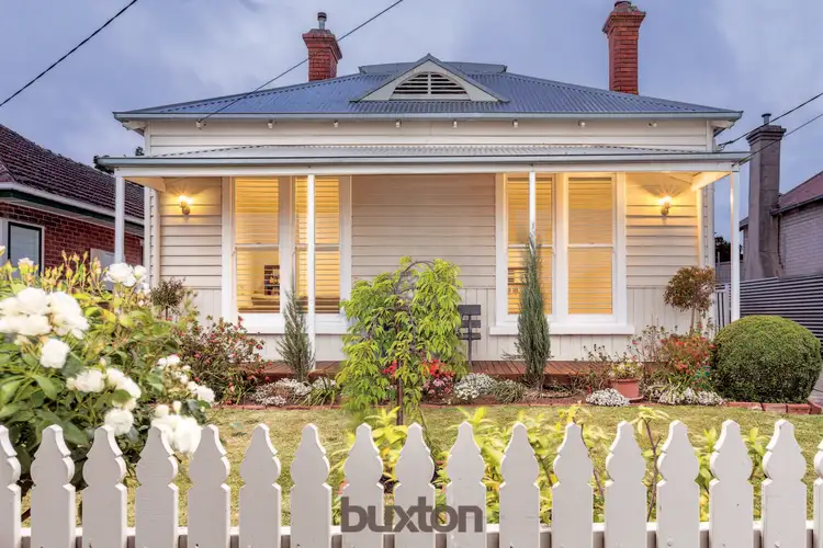 15 Queen Victoria Street, Newington VIC 3350