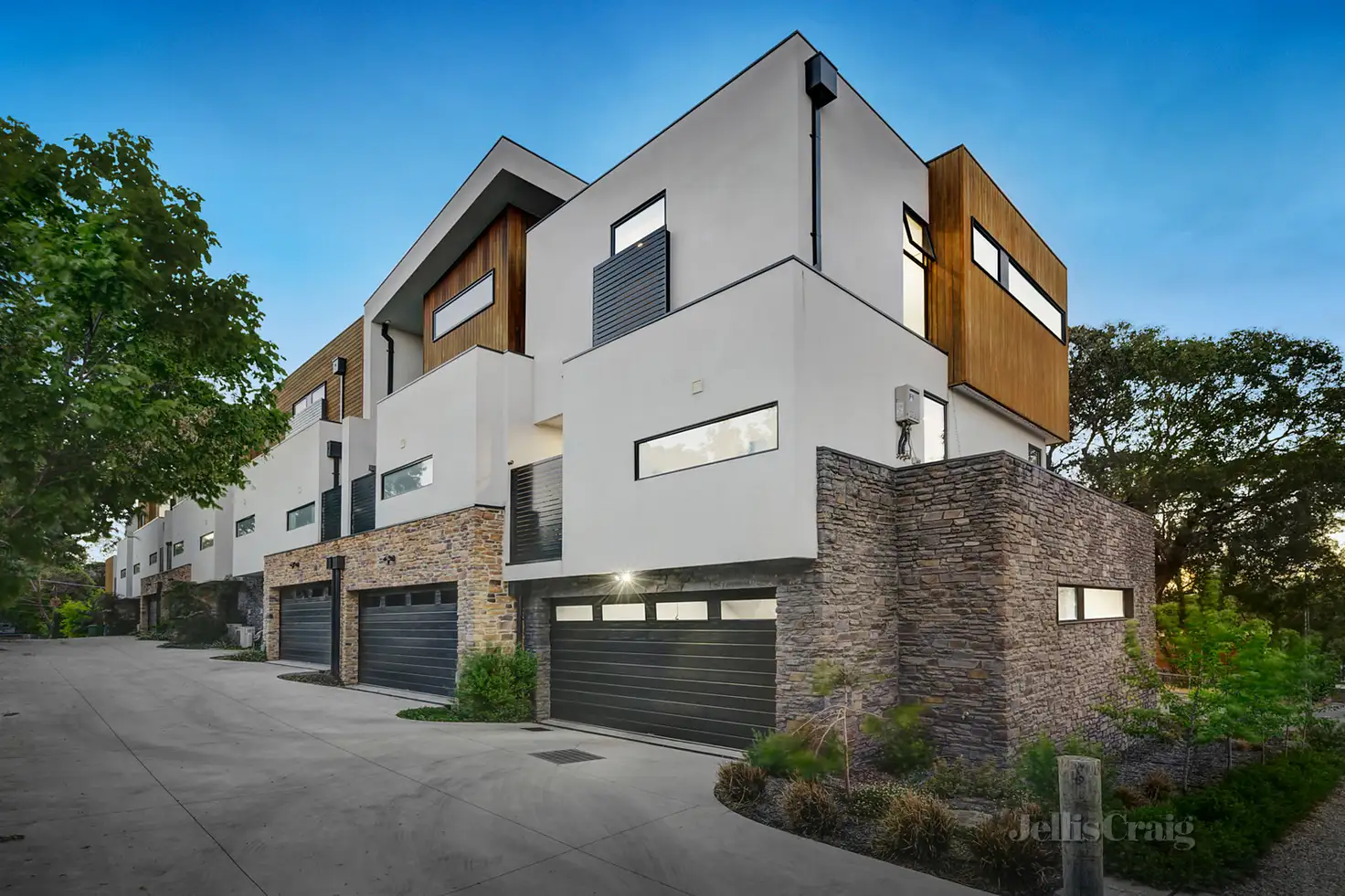 Main view of Homely townhouse listing, 10/31 Dudley Street, Eltham VIC 3095