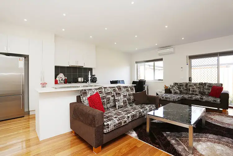 Fifth view of Homely townhouse listing, 2/165 View Street, Glenroy VIC 3046