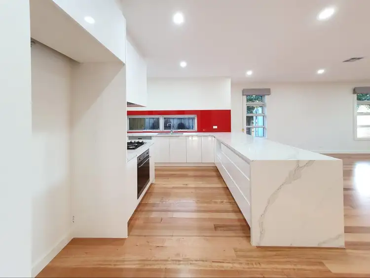 4 Carmichael Court