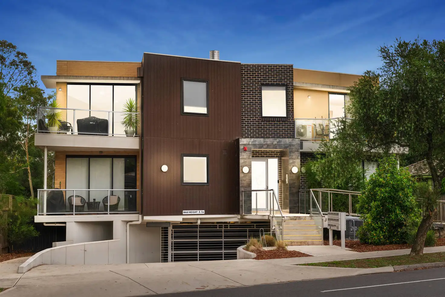 Main view of Homely apartment listing, 3/199 Hull Road, Mooroolbark VIC 3138