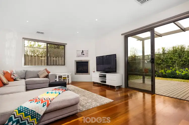 Main view of Homely unit listing, 2/8 Kooringa Road, Carnegie VIC 3163