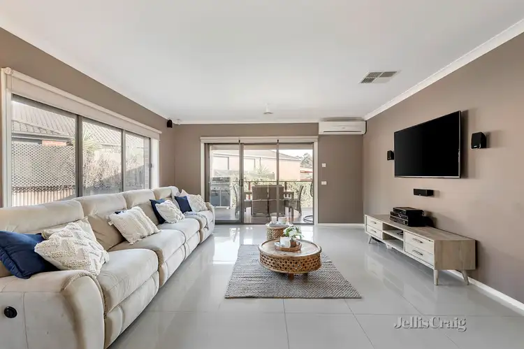 Fourth view of Homely house listing, 8 Brando Court, Endeavour Hills VIC 3802
