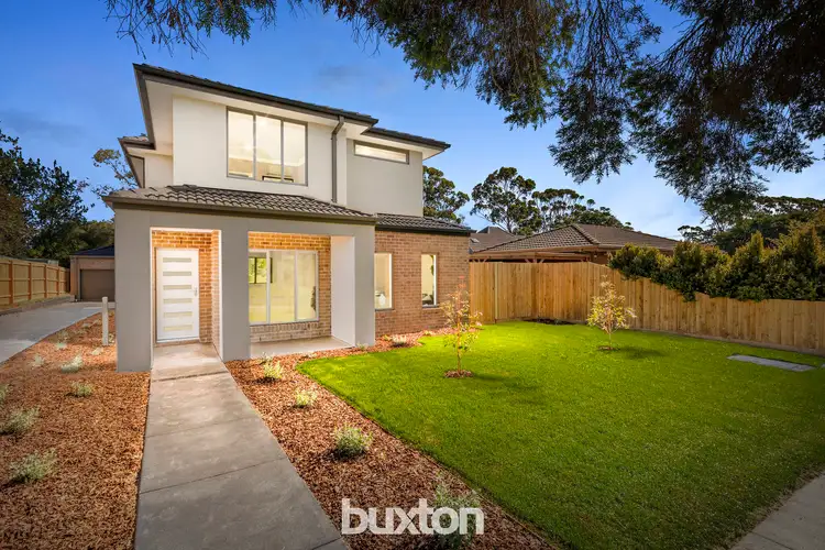 1/2 Sinclair Street, Oakleigh South VIC 3167