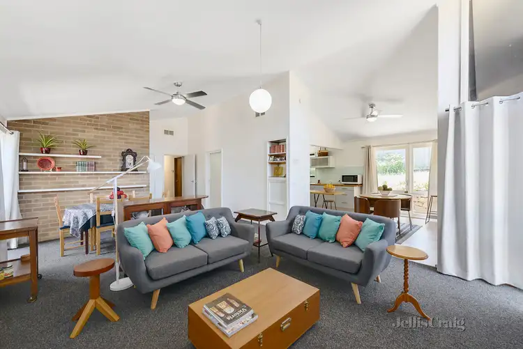 Second view of Homely house listing, 6 Nestan Court, Viewbank VIC 3084