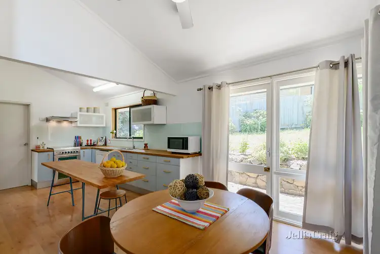 Fourth view of Homely house listing, 6 Nestan Court, Viewbank VIC 3084