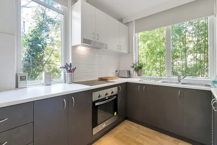 Fourth view of Homely apartment listing, 2/7 Rockley Road, South Yarra VIC 3141
