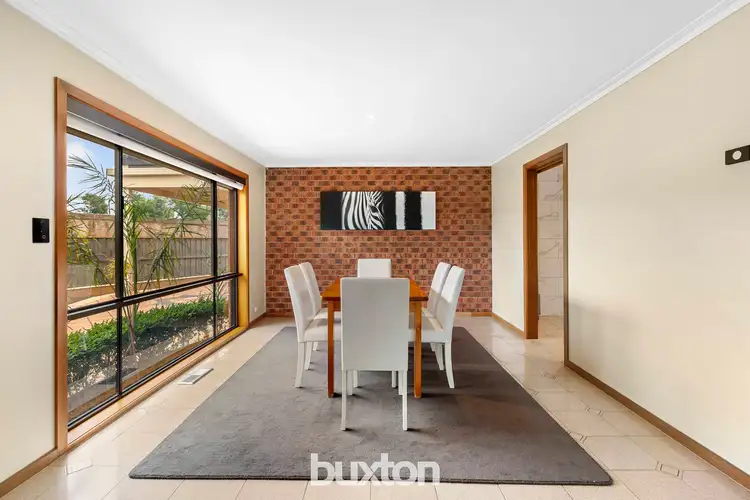 Fifth view of Homely house listing, 2 Emily Court, Clarinda VIC 3169