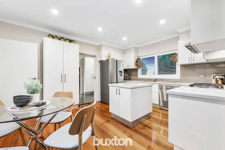 Fourth view of Homely house listing, 15 Raymond Court, Oakleigh VIC 3166