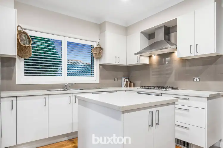 Fifth view of Homely house listing, 15 Raymond Court, Oakleigh VIC 3166