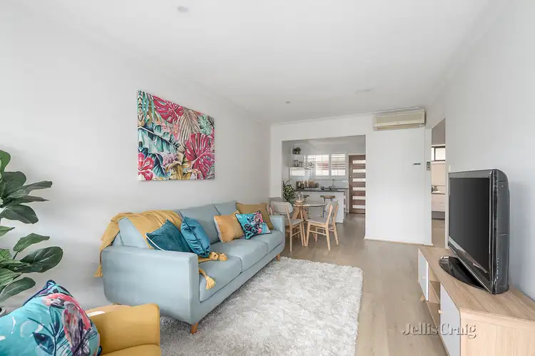 1/8 Blenheim Street, Bentleigh East VIC 3165