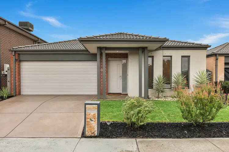 44 Fitzwilliam  Drive, Doreen VIC 3754