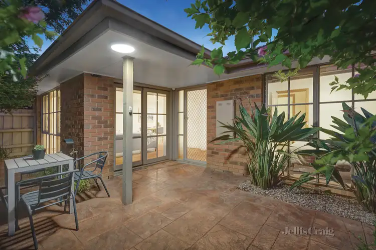 2/19 Charlton Street, Bentleigh VIC 3204