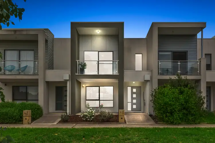 25 Courthouse Walk, Doreen VIC 3754