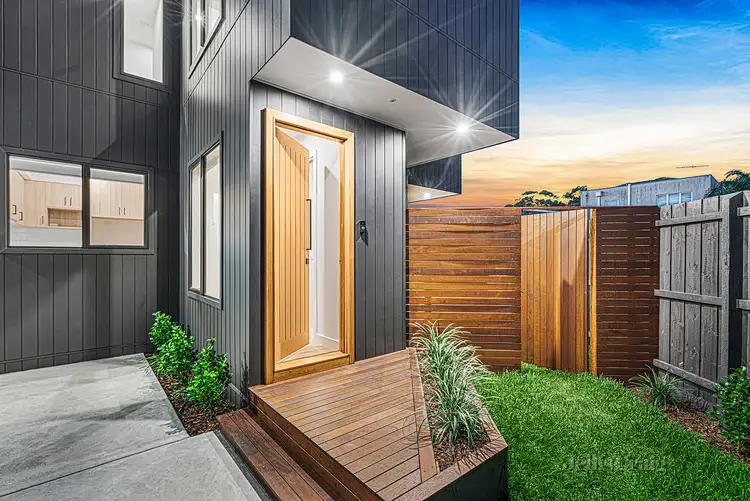 Main view of Homely townhouse listing, 3B/2 Nina Court, Bentleigh East VIC 3165