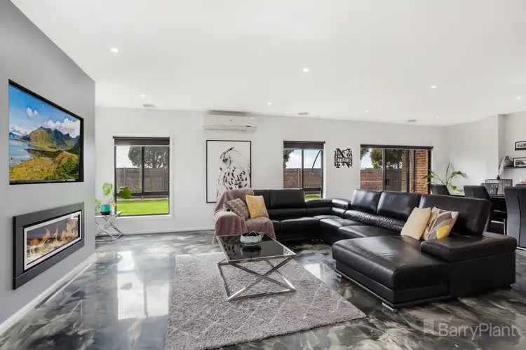 Fifth view of Homely house listing, 27 Palladium Circle, Beveridge VIC 3753