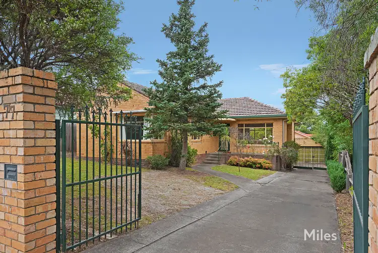 77 Erskine Road, Macleod VIC 3085