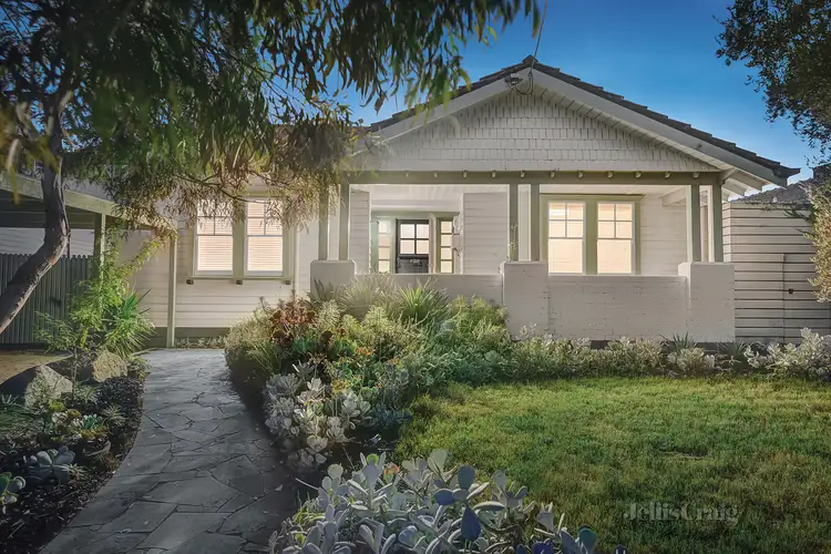4 Amiens Street, Hampton VIC 3188