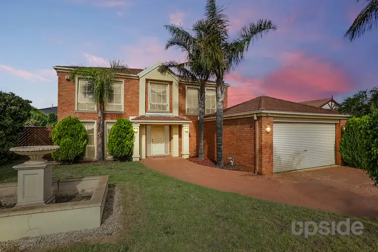 17 Golden Way, Hillside VIC 3037