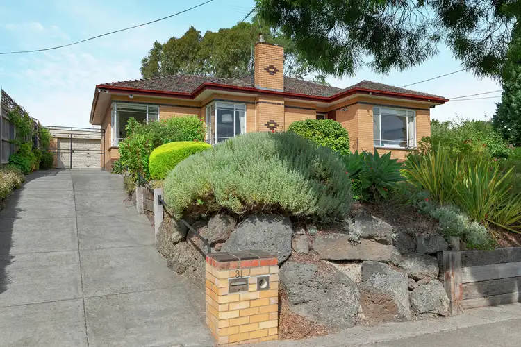 31 Linlithgow Street, Mitcham VIC 3132