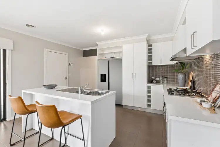 Second view of Homely house listing, 21 Vantage Point Boulevard, Doreen VIC 3754